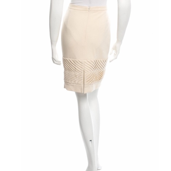 CAROLINA HERRERA Vintage Tiered Pencil Skirt - Picture 3 of 7